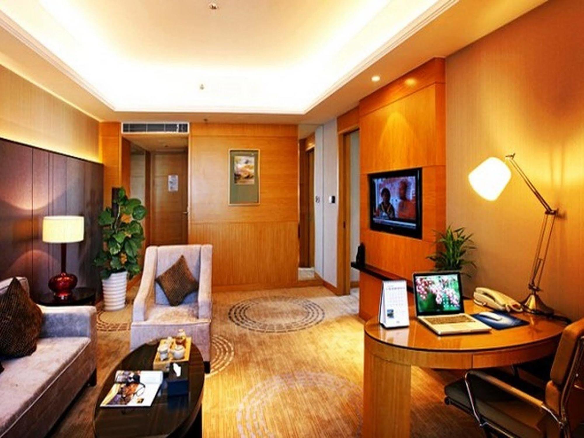 Days Hotel And Suites Mingfa Xiamen Zewnętrze zdjęcie